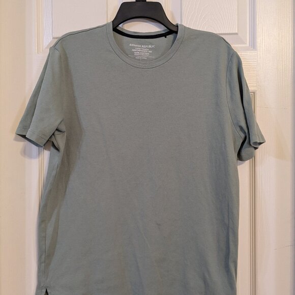 BR Luxe Touch Performance Tee | Green - Picture 1 of 3